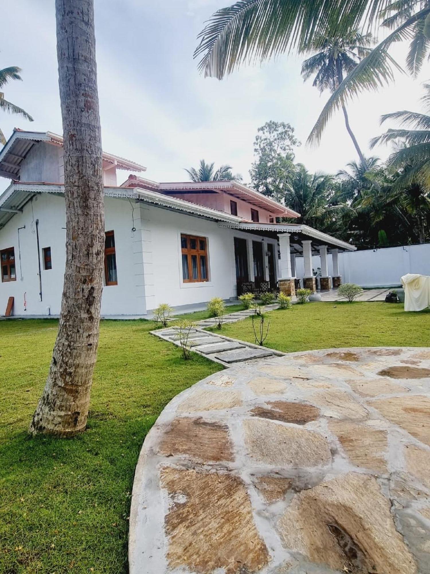The Calm Villa Ahangama